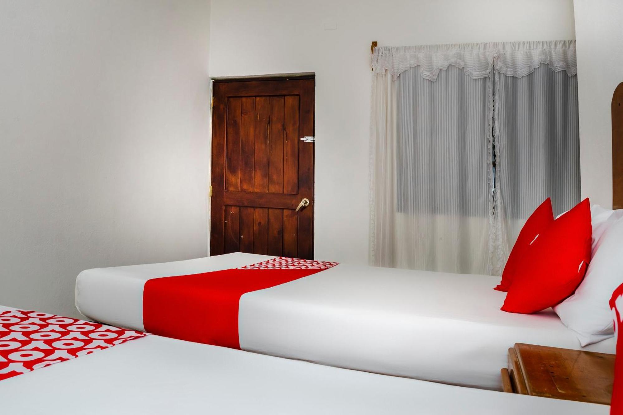 Oyo Hotel Miramar, Loreto Loreto  Ngoại thất bức ảnh